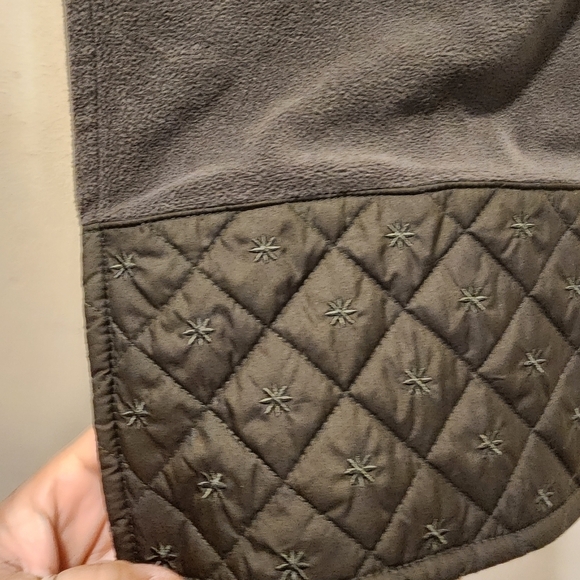 Eddy Bauer olive green Unisex carf - Picture 2 of 9